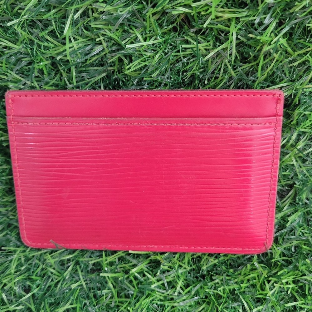 Louis Vuitton Epi Card Holder - Picture 5 of 16